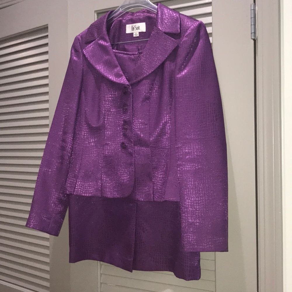 Two piece skirt and matching jacket